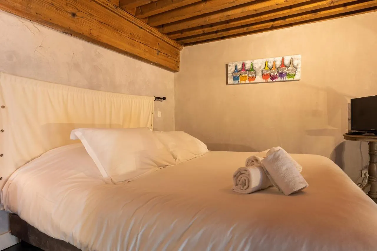 Dify Tour Rose Apartment Lyon